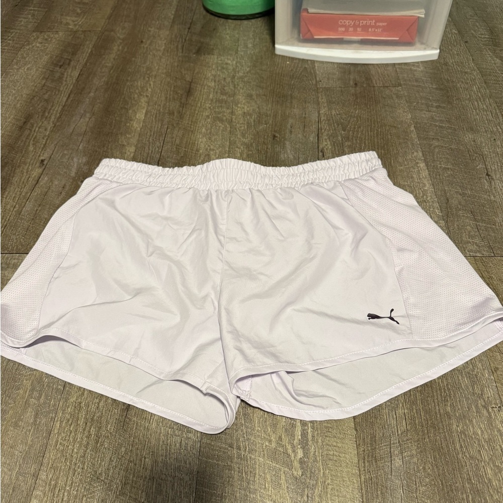 Puma Women's Light Gray Athletic Shorts